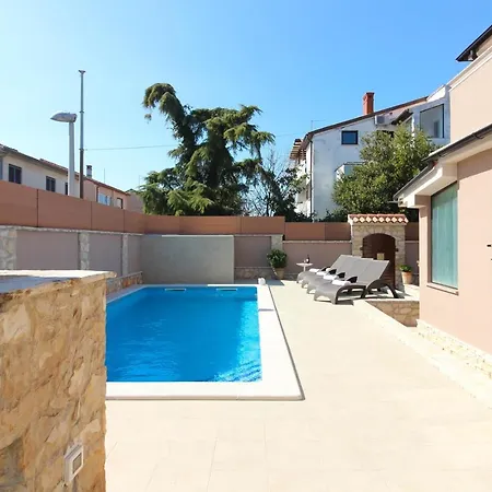 Beautiful Magnifica With Private Pool In