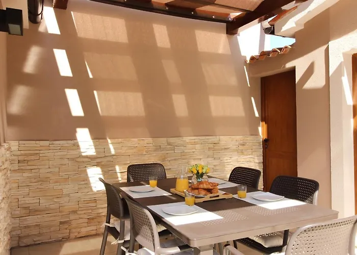 Beautiful Magnifica With Private Pool In * 풀라