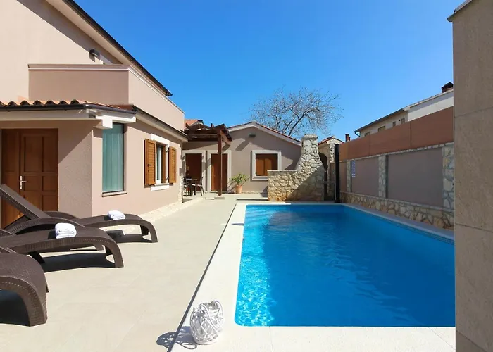 Beautiful Magnifica With Private Pool In 빌라