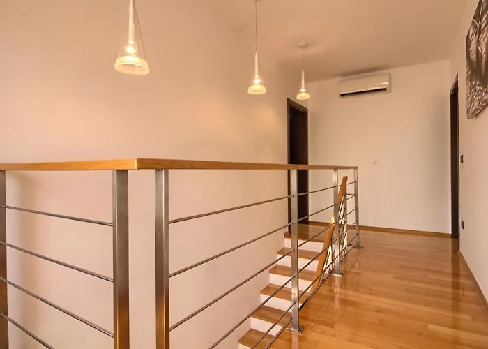 Beautiful Magnifica With Private Pool In