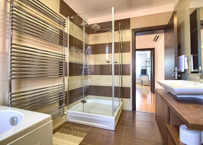 Beautiful Magnifica With Private Pool In Villa Pula