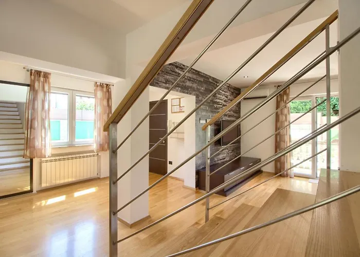 Beautiful Magnifica With Private Pool In Villa *