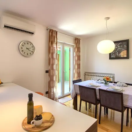Beautiful Magnifica With Private Pool In * Pula