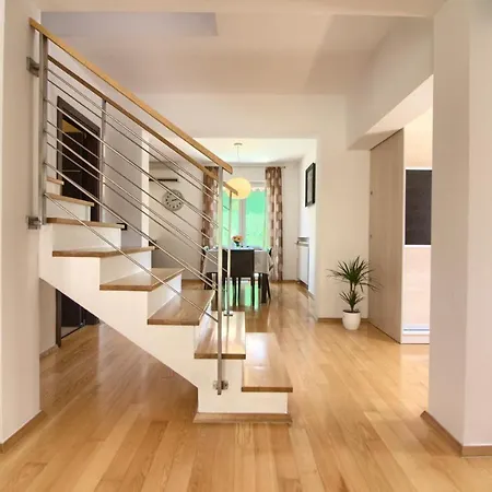Beautiful Magnifica With Private Pool In Villa Pula